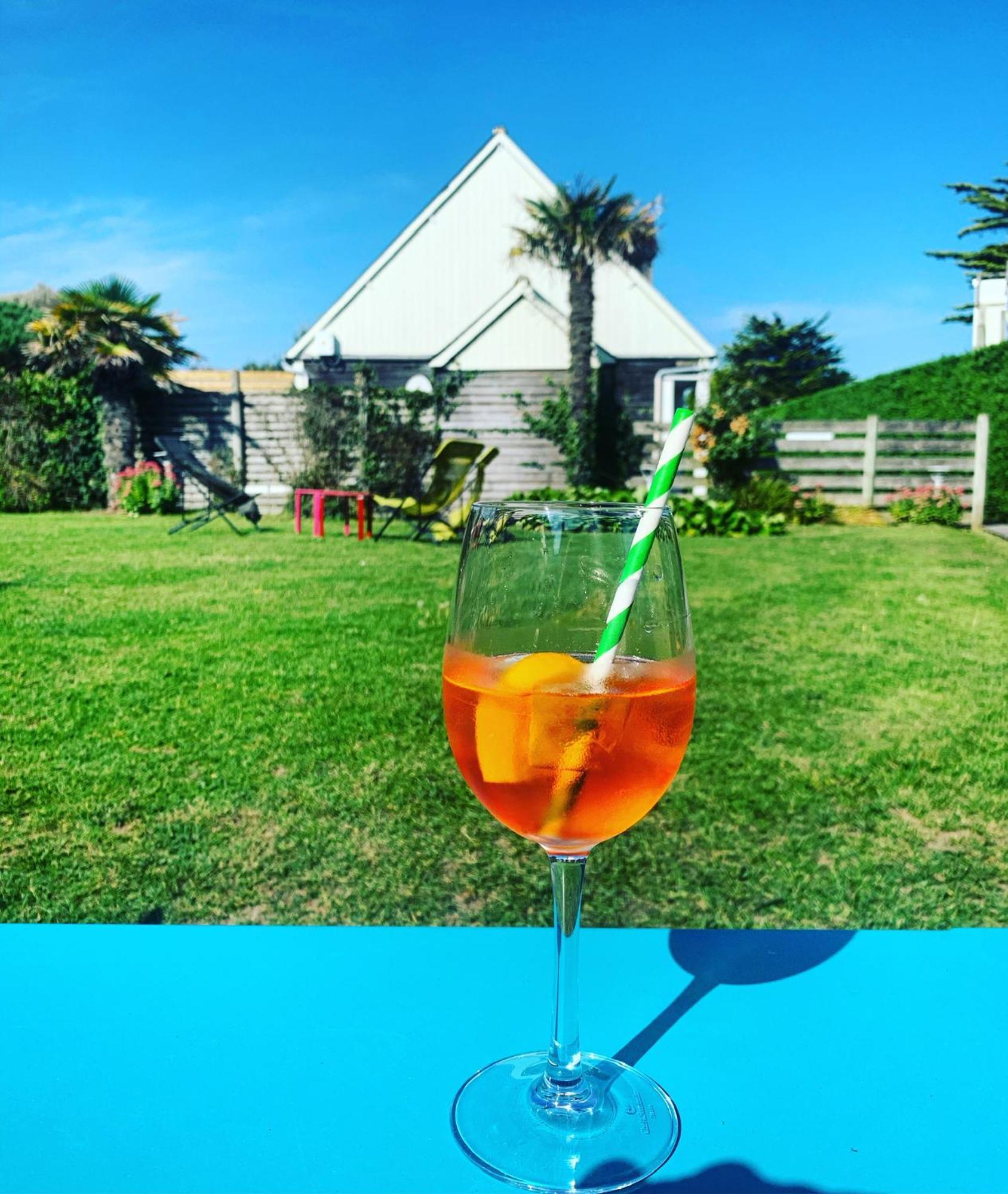萨皮涅尔酒店 滨海圣洛朗 外观 照片